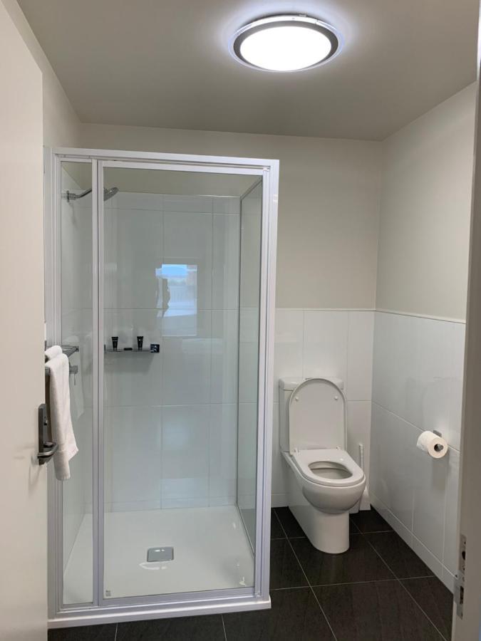 Queens Arms Hotel Longford Zewnętrze zdjęcie
