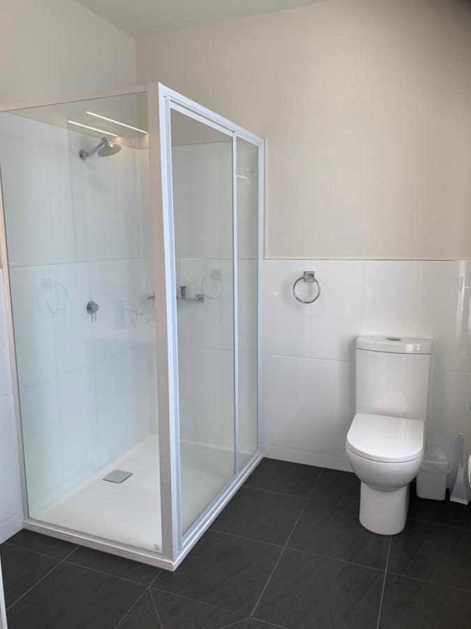 Queens Arms Hotel Longford Zewnętrze zdjęcie
