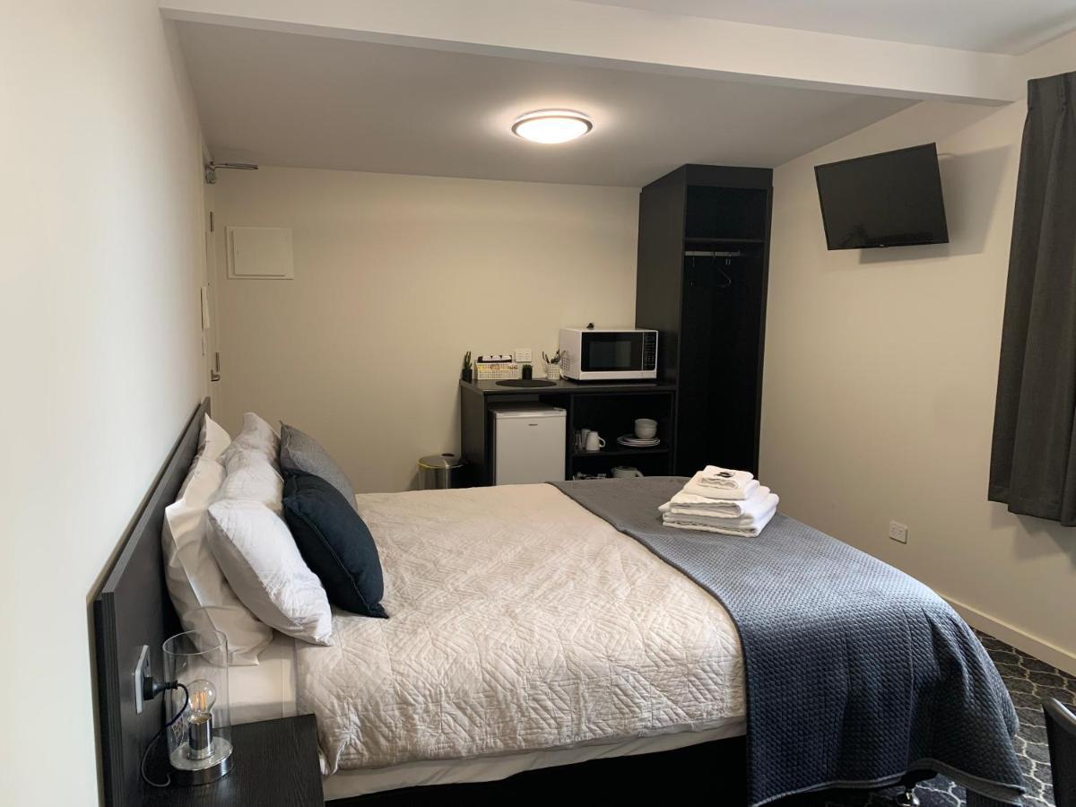 Queens Arms Hotel Longford Zewnętrze zdjęcie